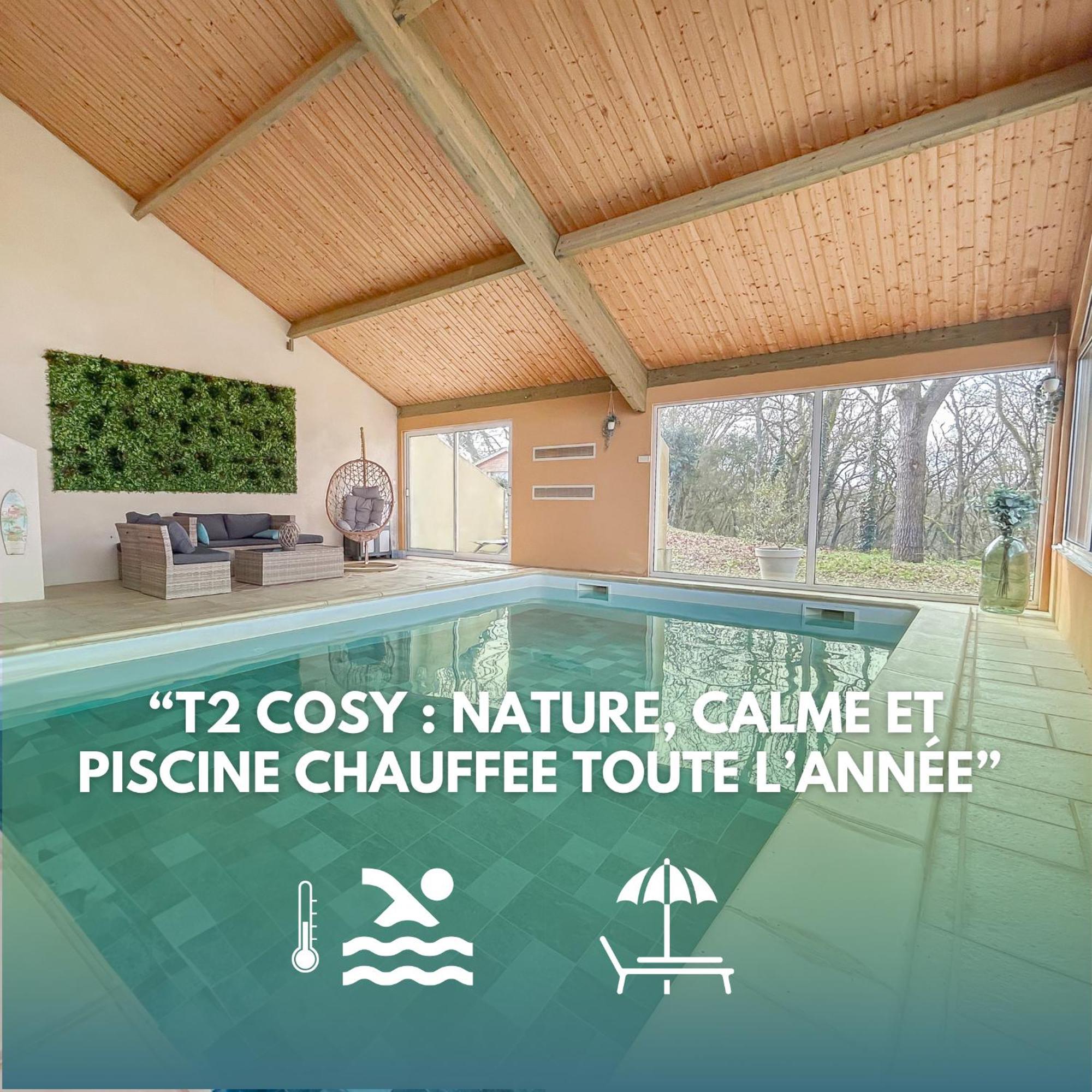 Holiday home L'oree Des Buis, Piscine Privatisable Vouille (Vienne)